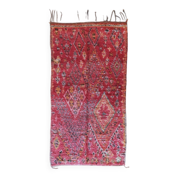 Vintage Red Collectible Rug - 367 x 194 cm