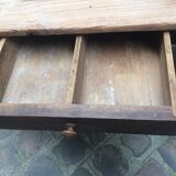 Firm table spindle feet