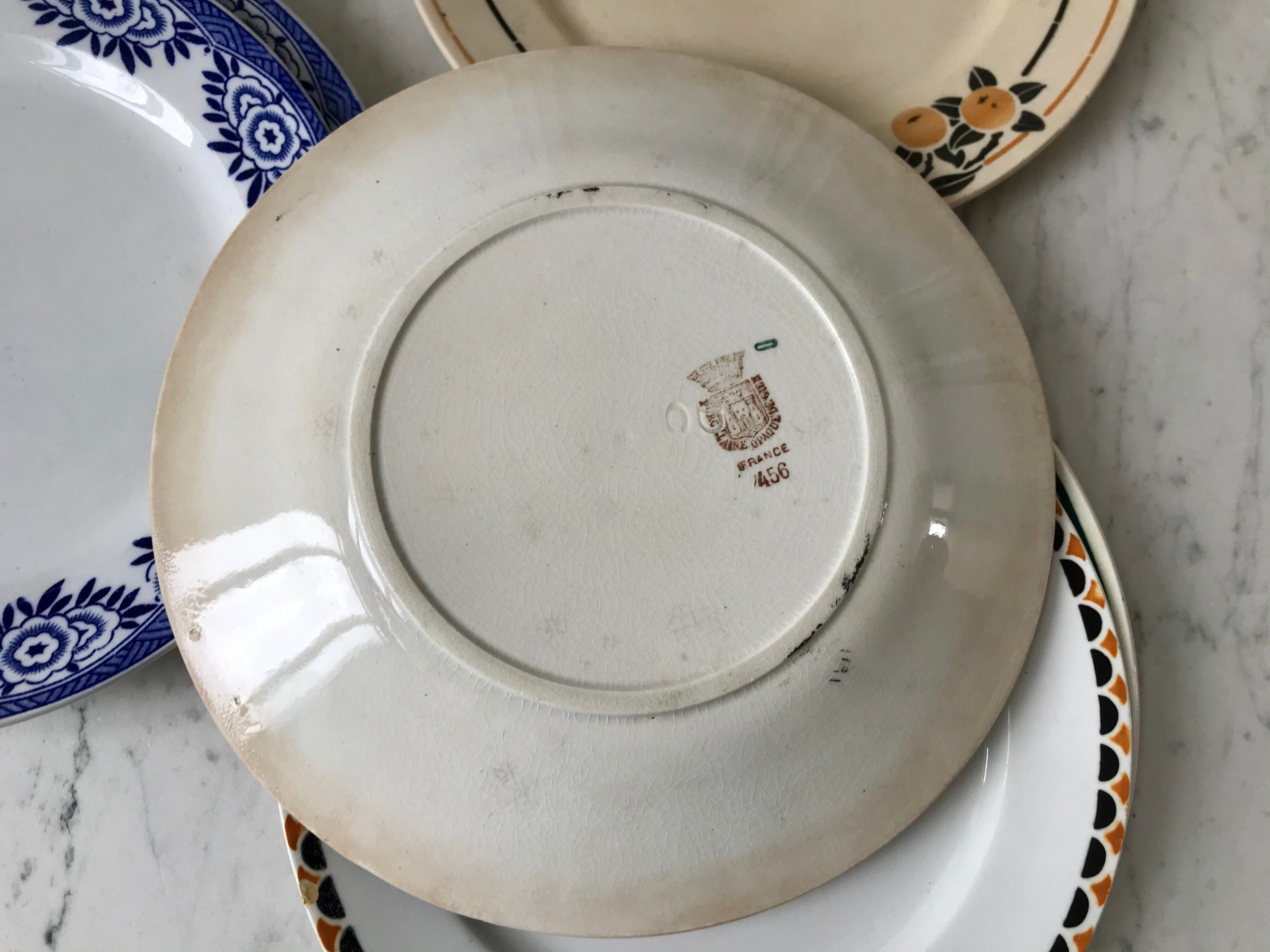 Lot de 6 assiettes à dessert Gien, Digoin "Capri" et "Nomeny", Badonviller "Novelty", "Madeleine"