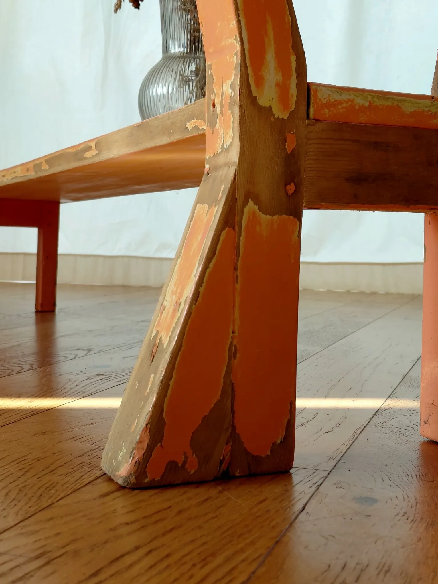 Large antique church bench 268 cm - Unique piece with flaking patina