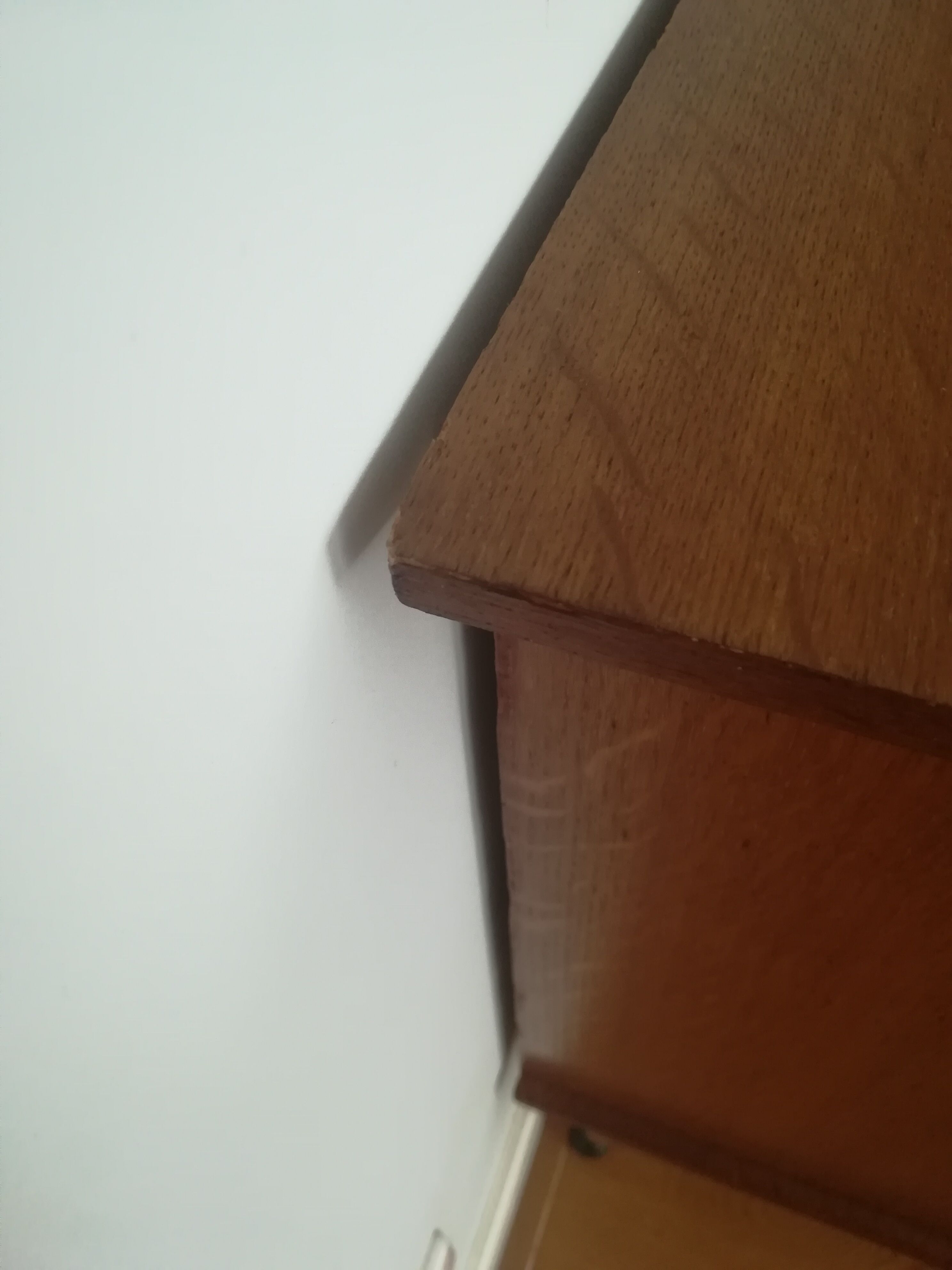 Sideboard / chest of drawers