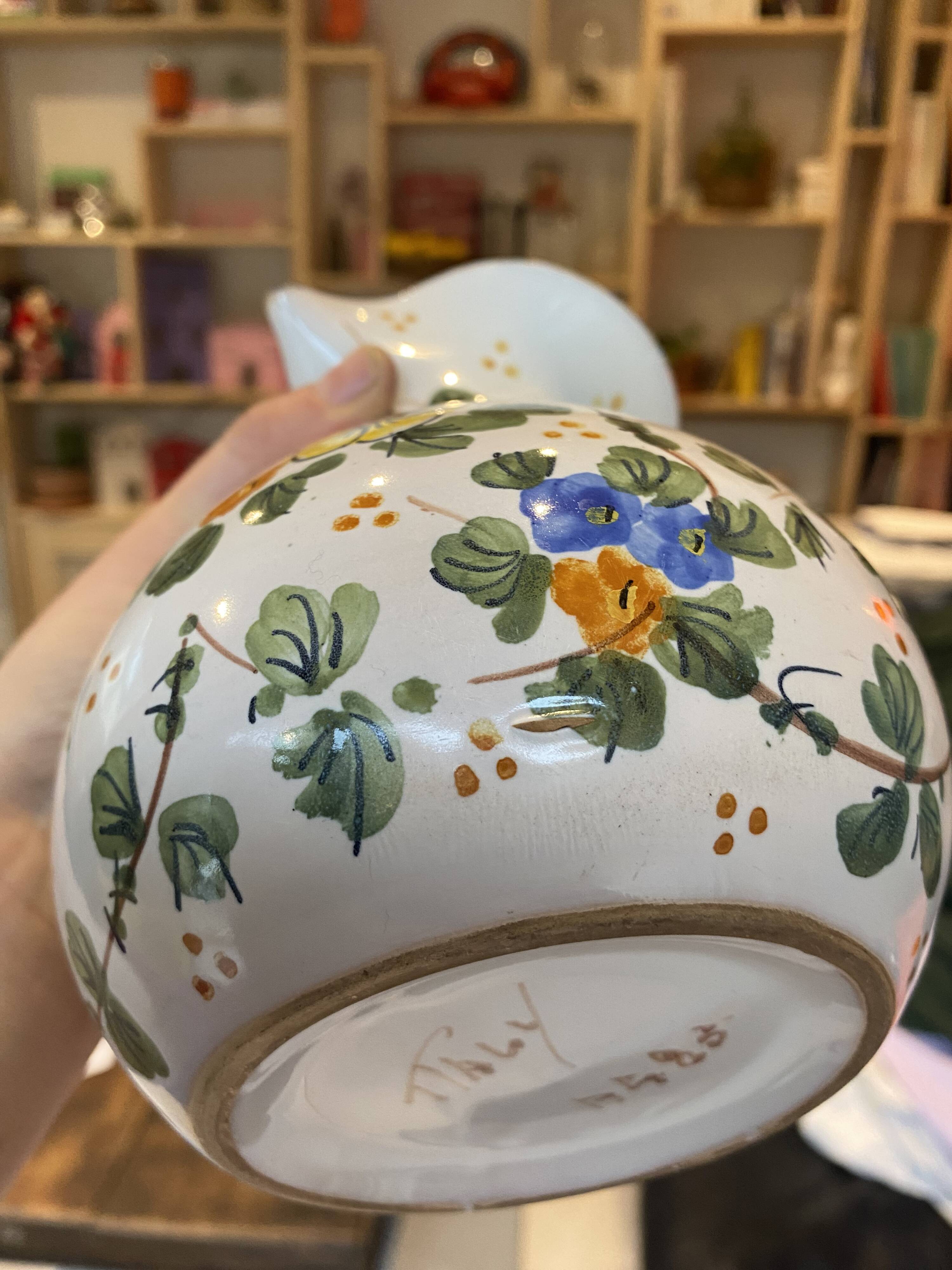 Roman ceramic pitcher, flowered