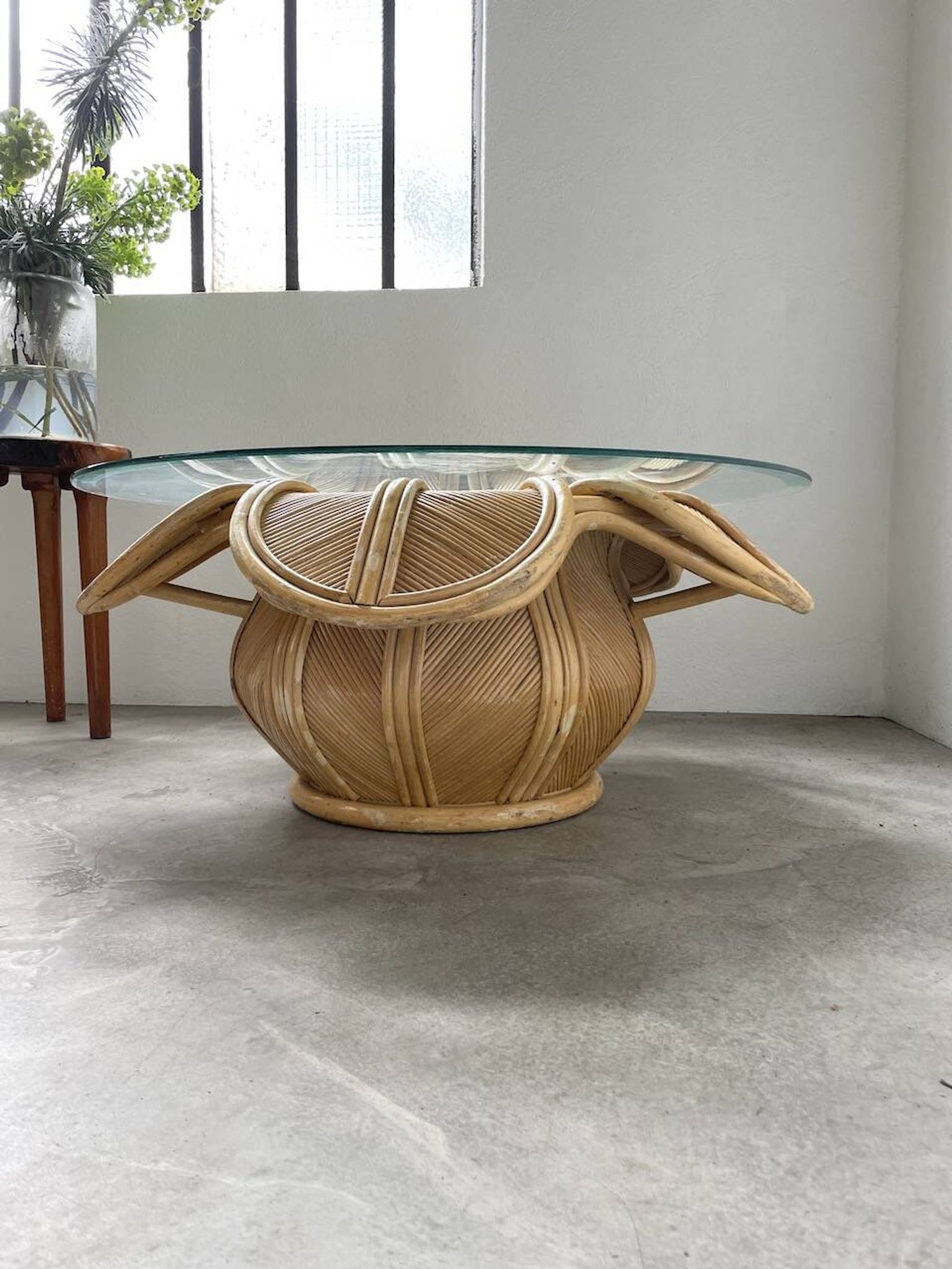Vivai del sud “flower” rattan coffee table