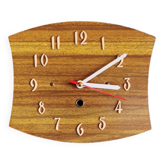 Horloge en formica