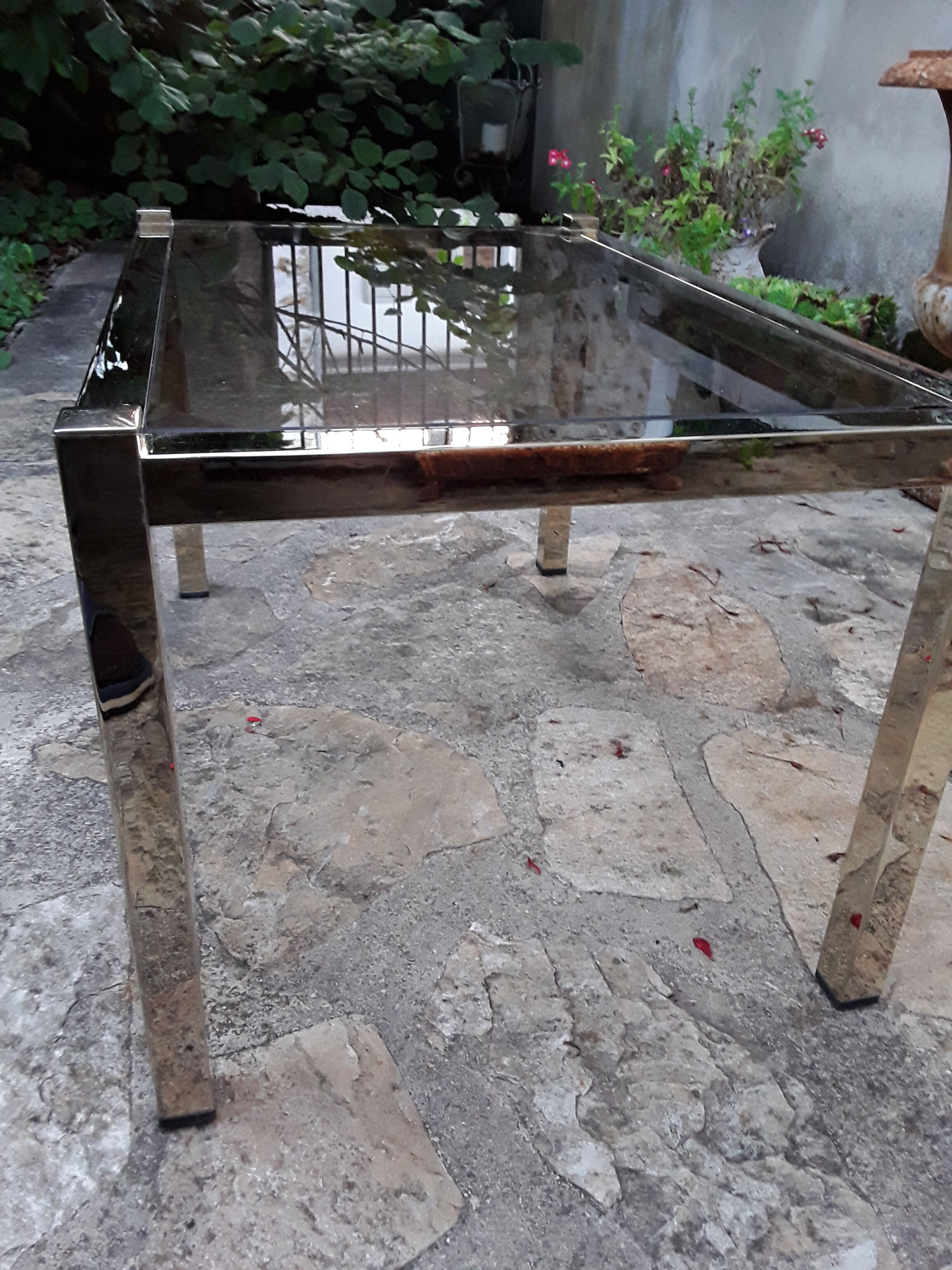 table basse verre et metal