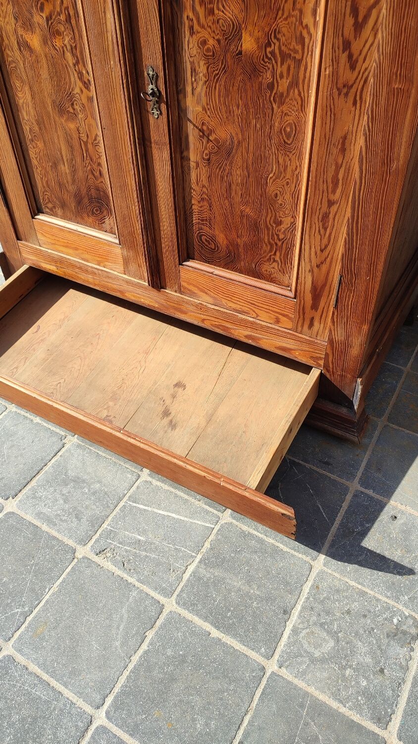 Parisian oak sideboard