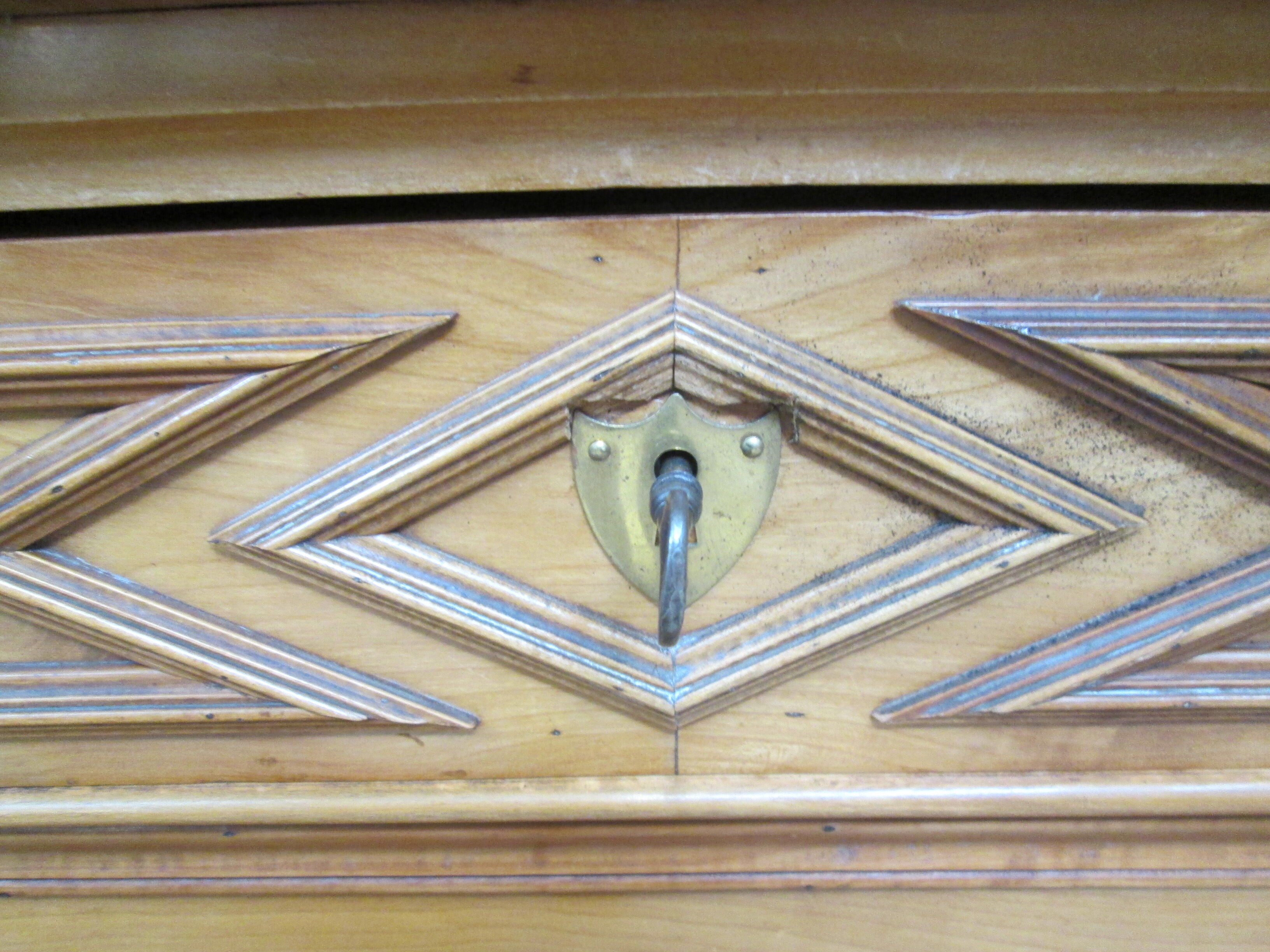 Cherry chest of drawers