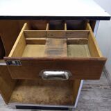 Old plastimeuble counter with cash drawer