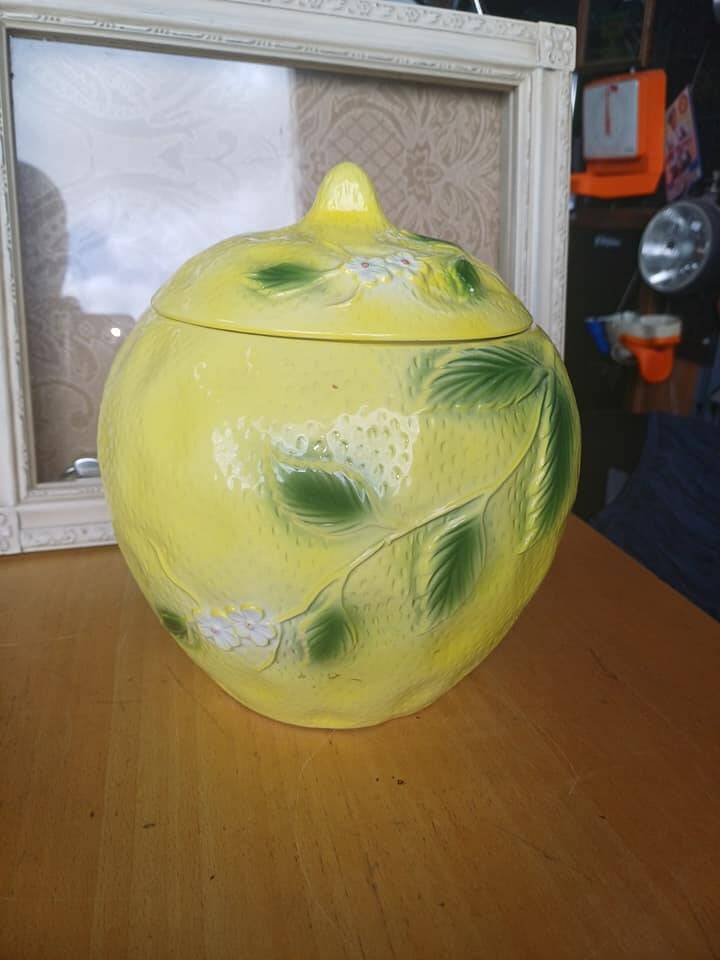 Vintage lemon candy box