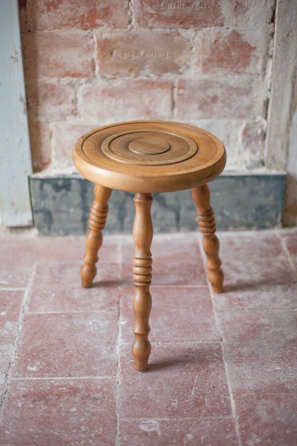 Tabouret vintage, tabouret bois, tabouret tripode, chaise d'appoint