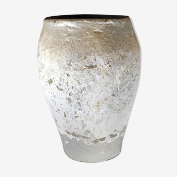 Gray terracotta jar