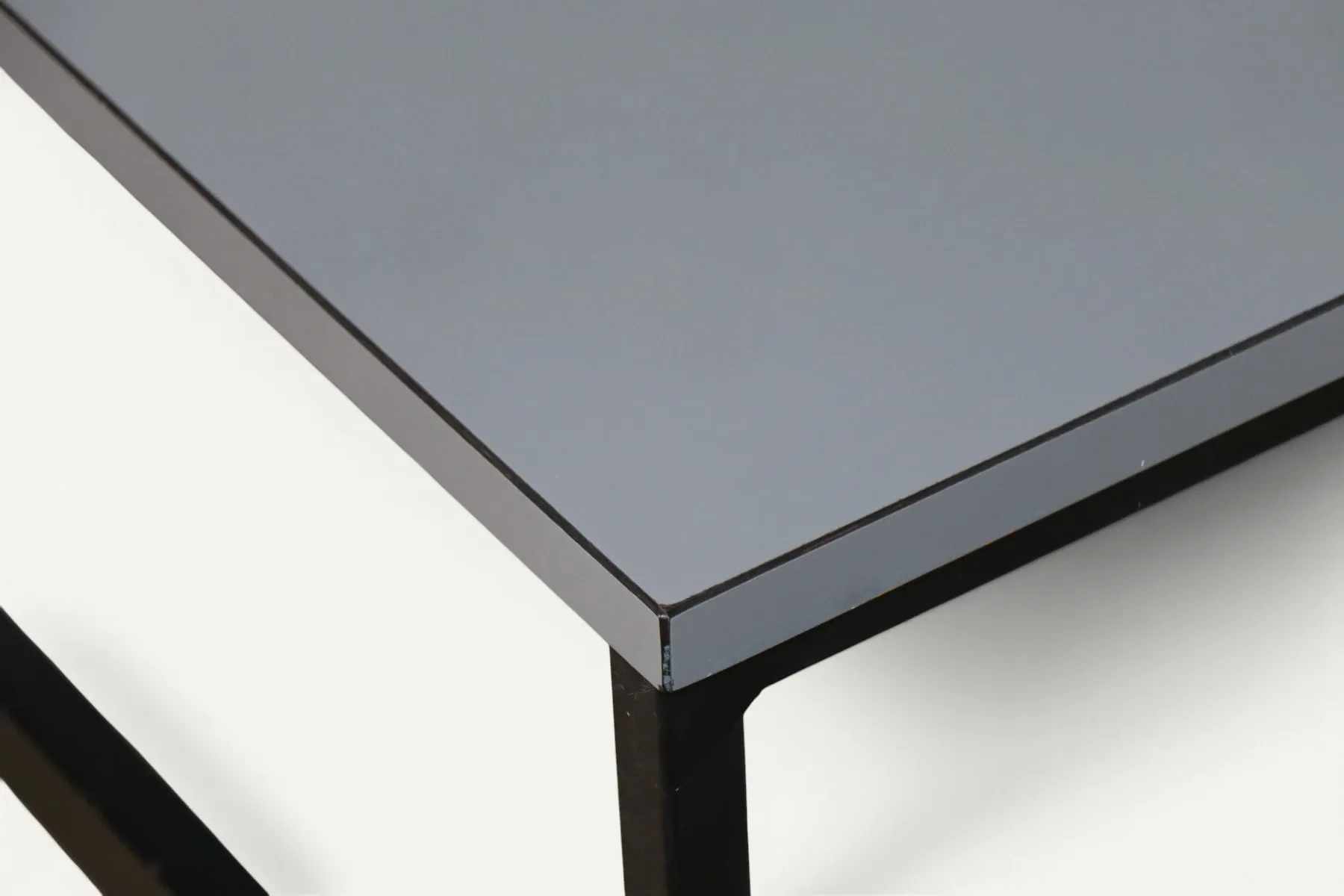 Desk CM217 by Pierre Paulin for Thonet – 1960s