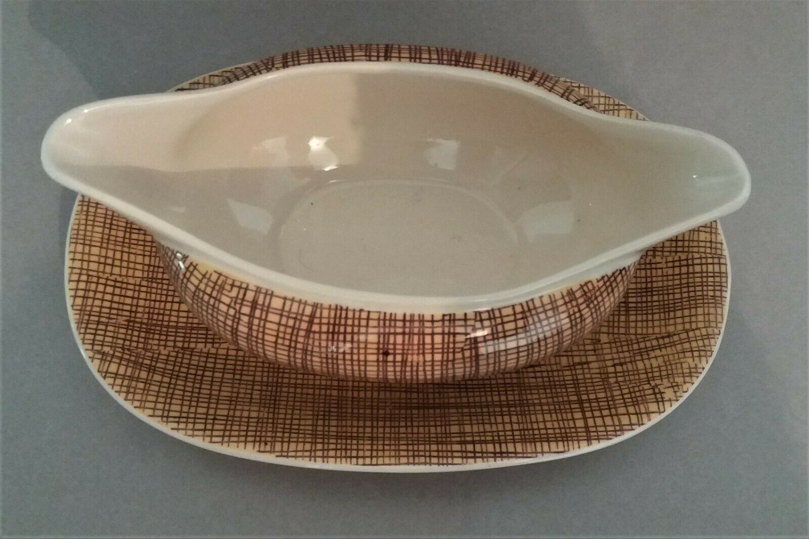 Saucière en faïence Villeroy et Boch modèle Bern années 60
