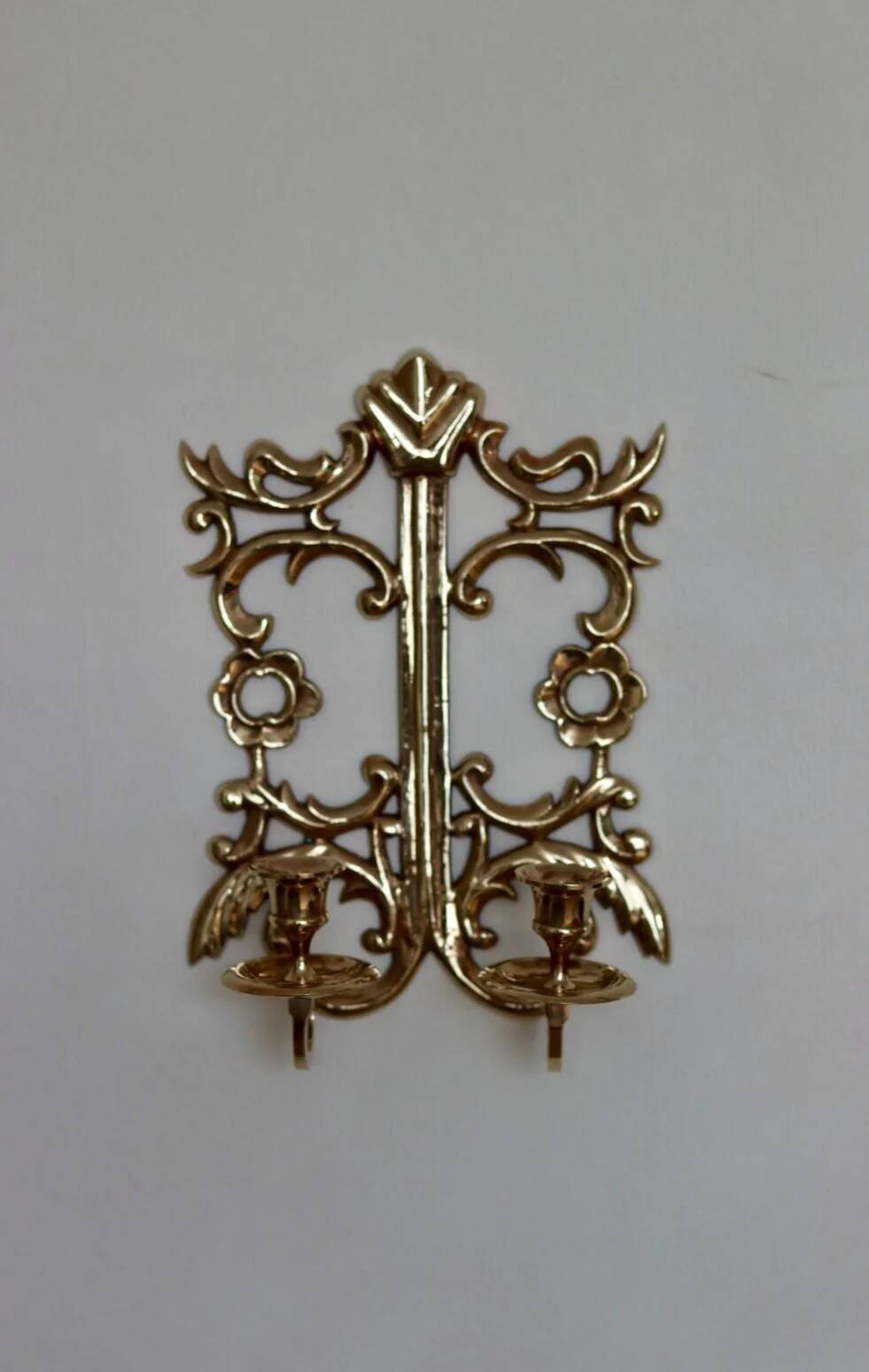 Swedish wall sconce in brass, mid-20th century.