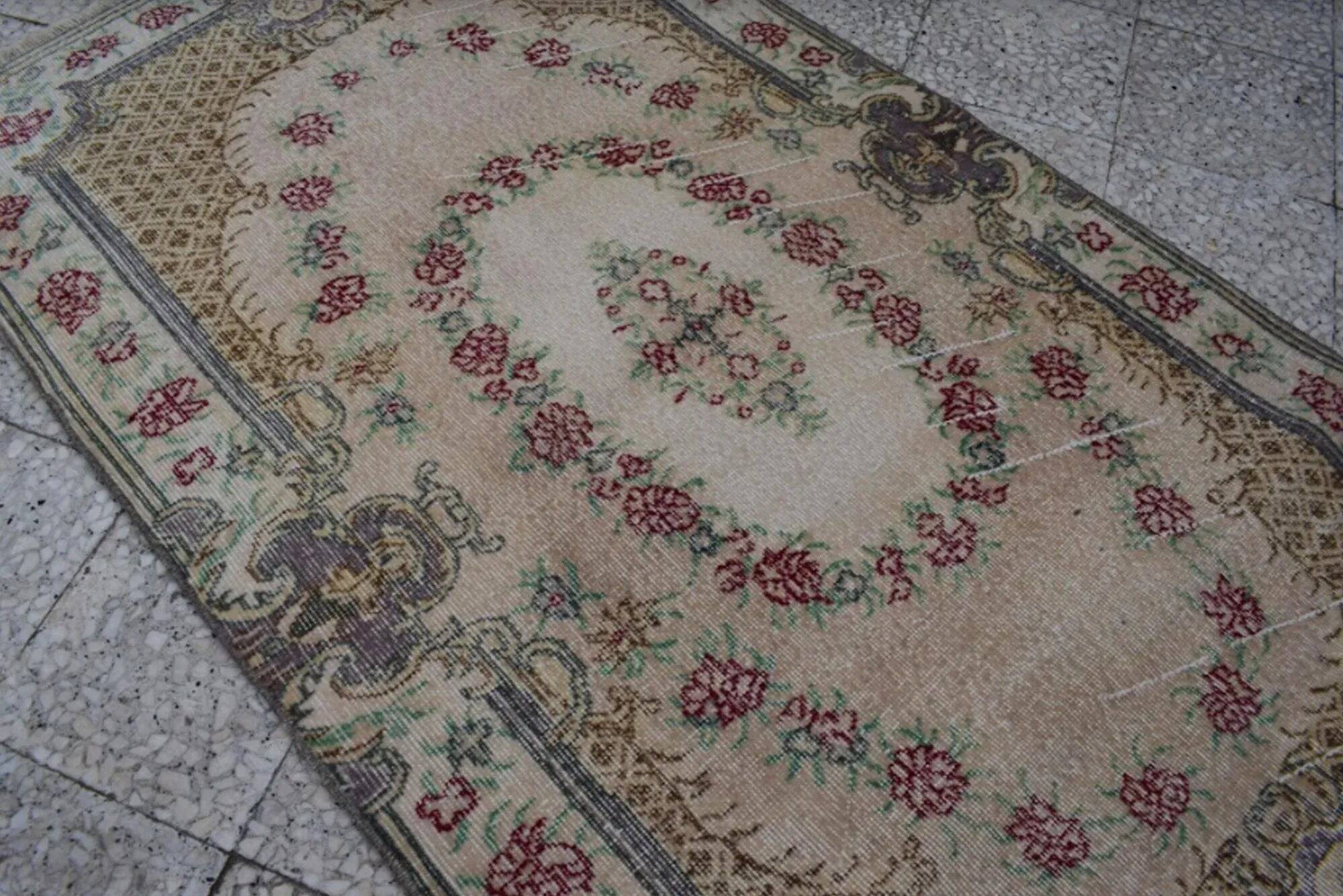 Vintage Turkish Oushak rug 114x212 cm