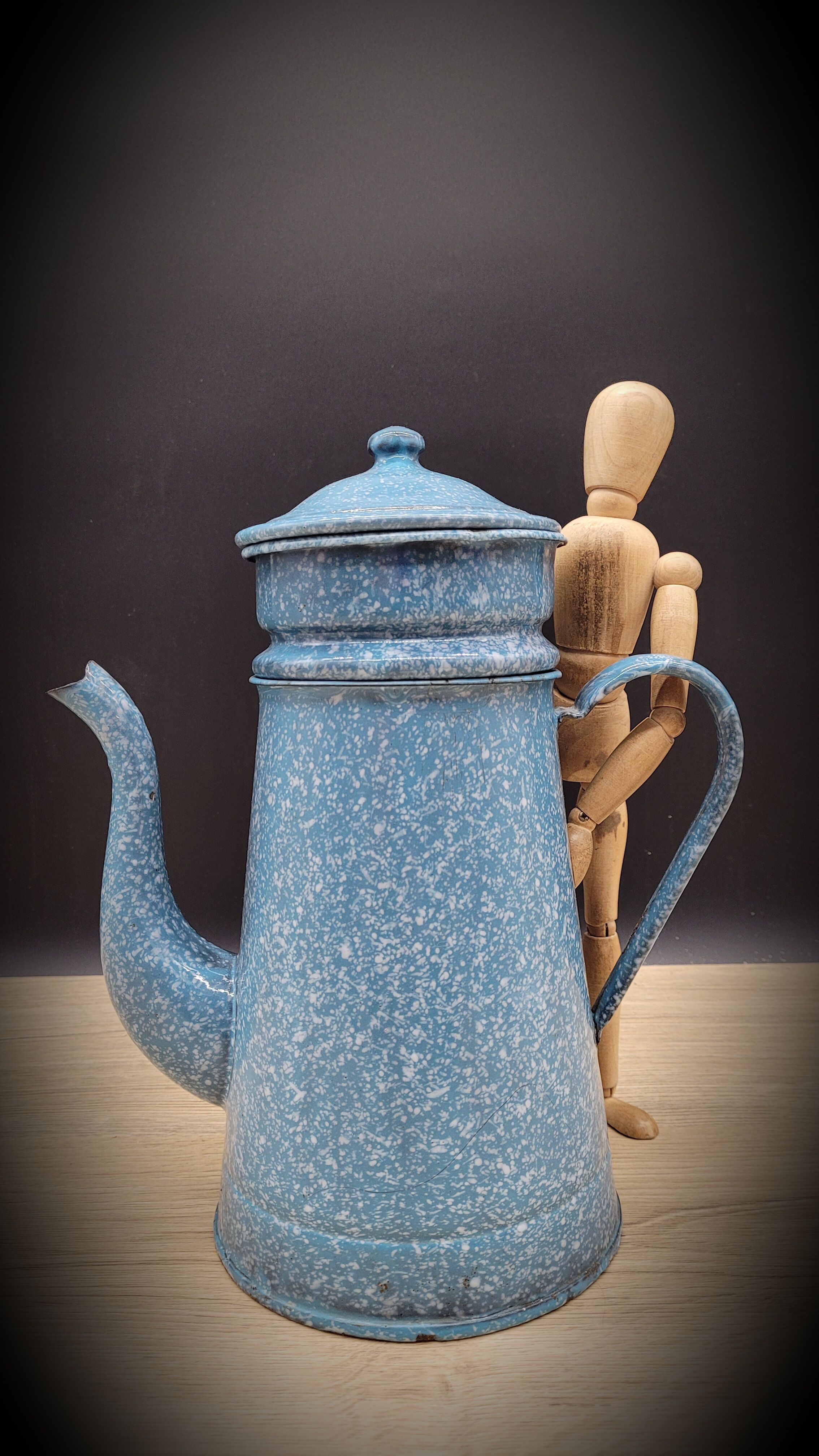 Enamelled marble blue coffee maker