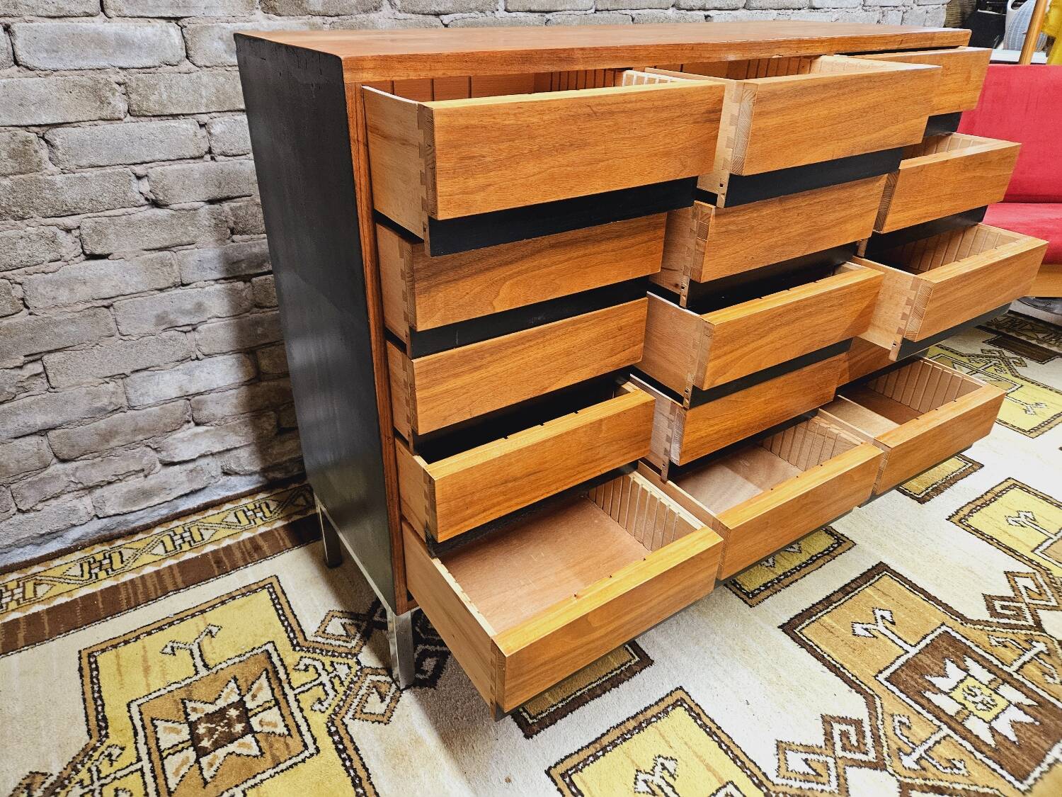 Commode ou meuble de métier scandinave 1970