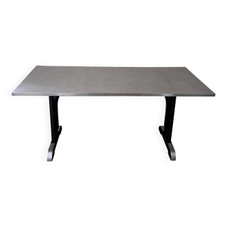 Bistro table