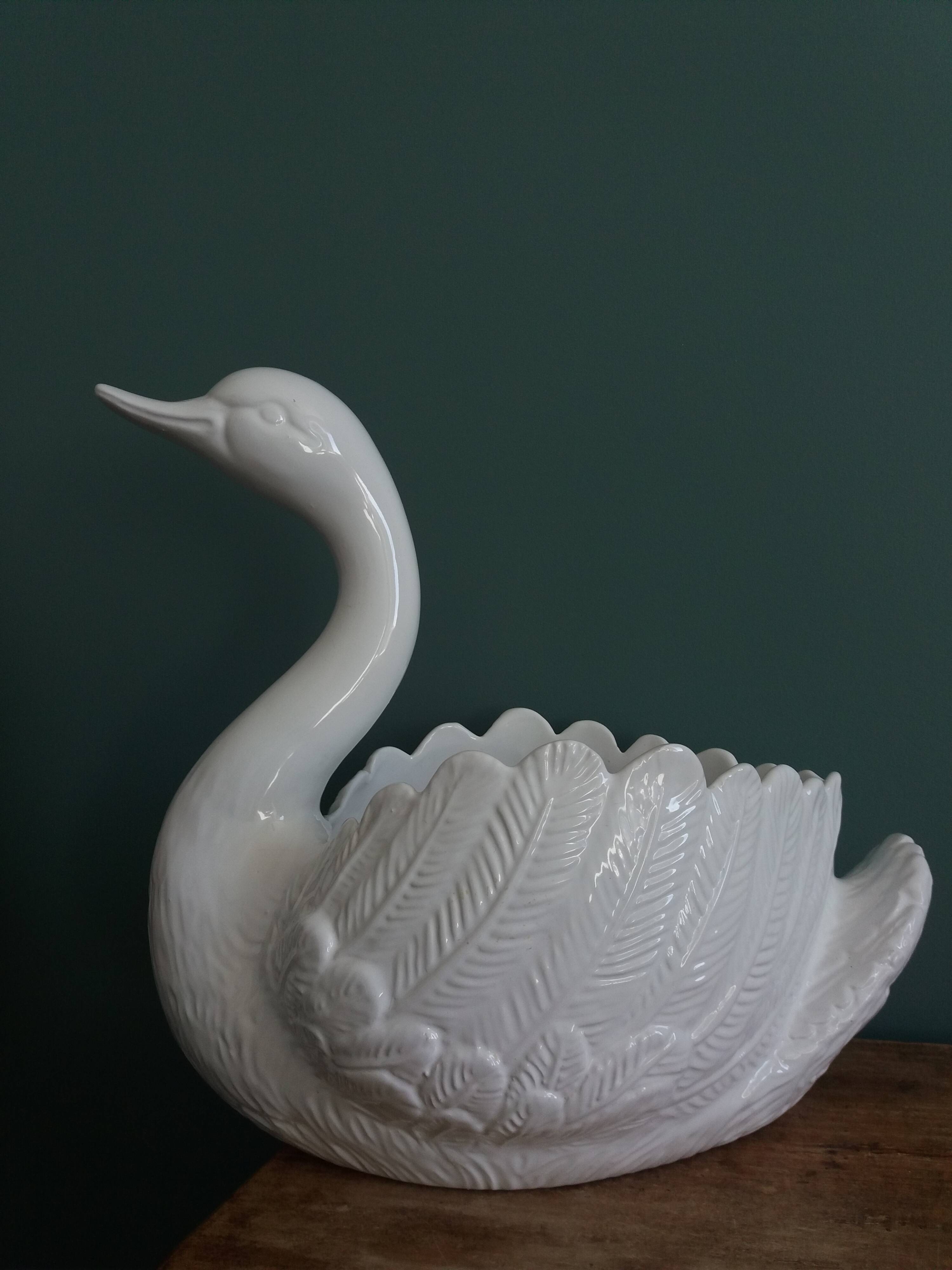 Swan planter pot 34 cm