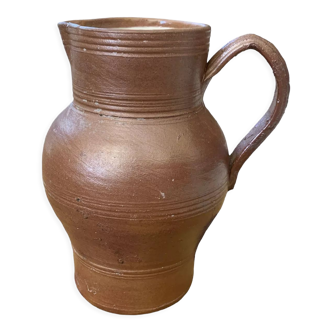 Sandstone pitcher