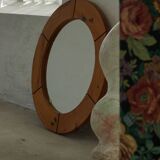 Large round wall mirror in solid pine by Glasmäster Markaryd, Sweden, 1960s.