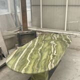 Grande table de salle à manger ovale en marbre vert par my habitat design