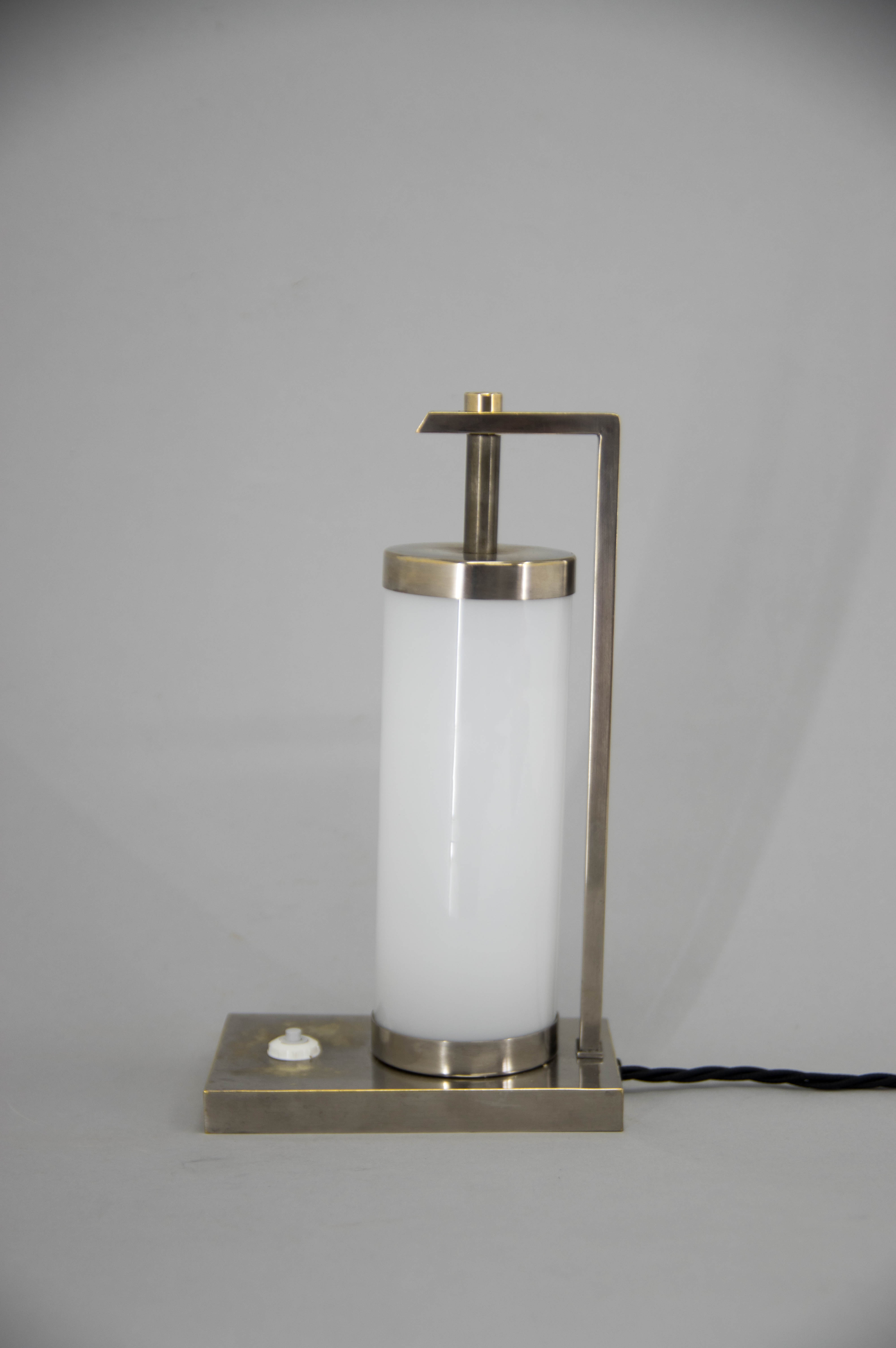 Bauhaus / functionalist table or bedside lamp, 1930s