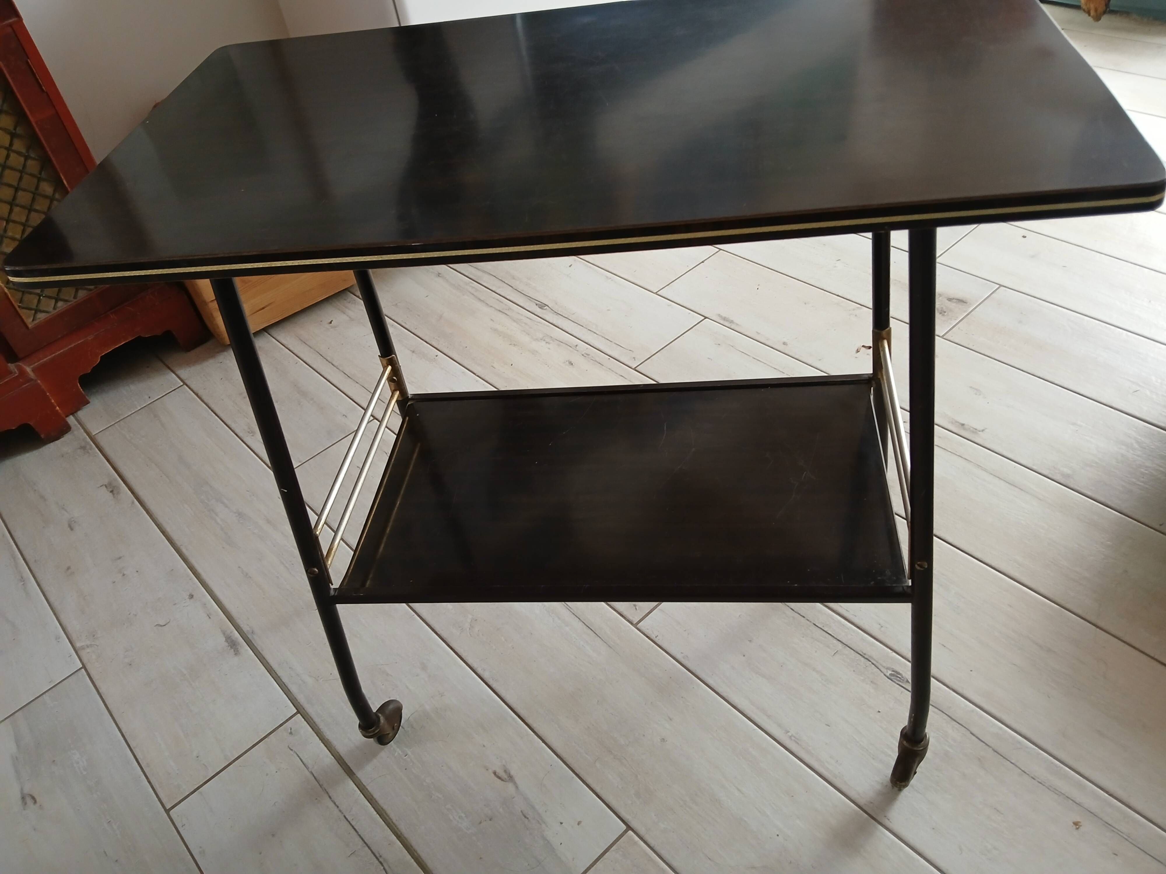 Desserte vintage