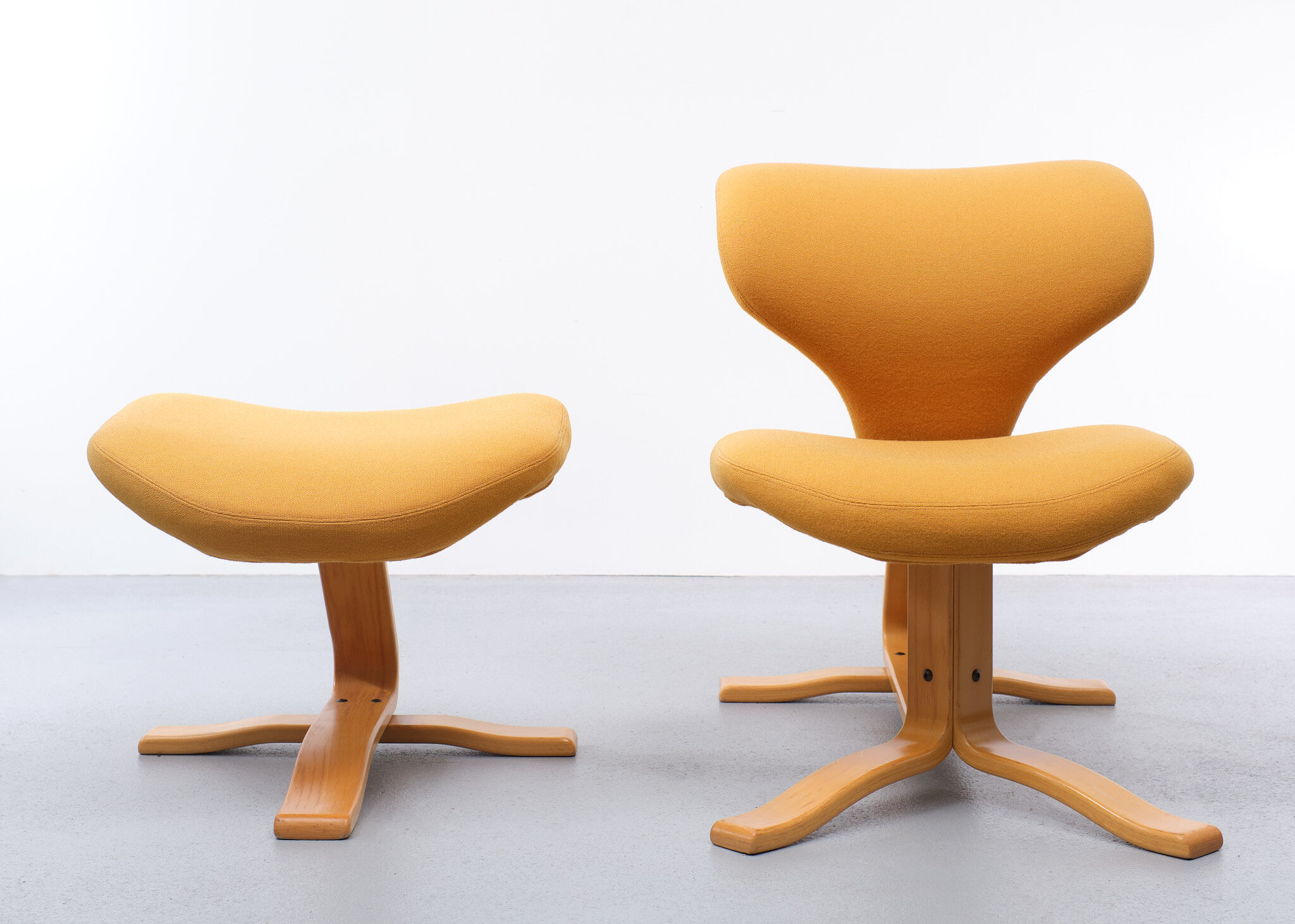 Stokke Lounge chair and ottoman Peter Opsvik Norway 1970s