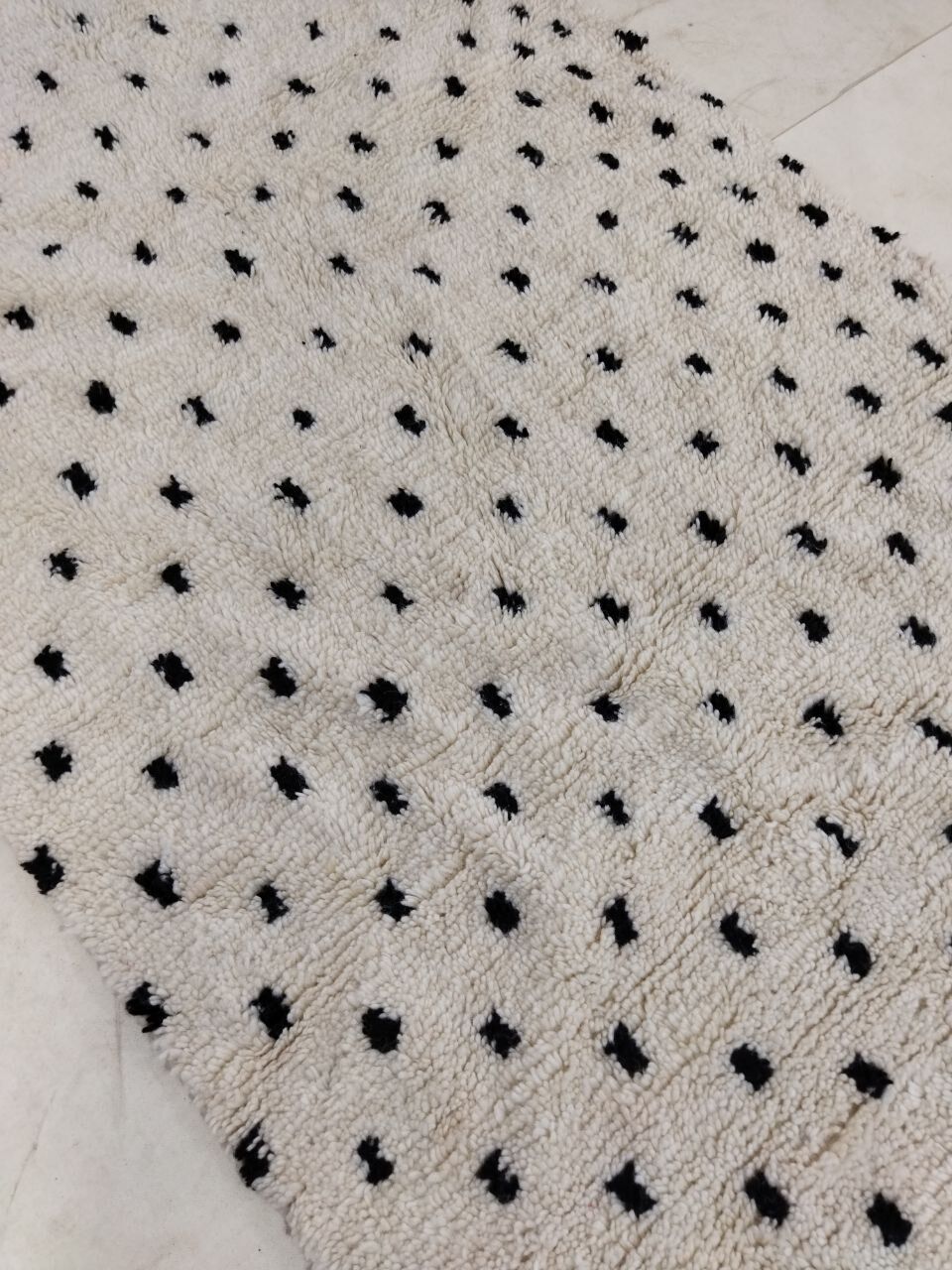 250x135cm moroccan berbere carpet