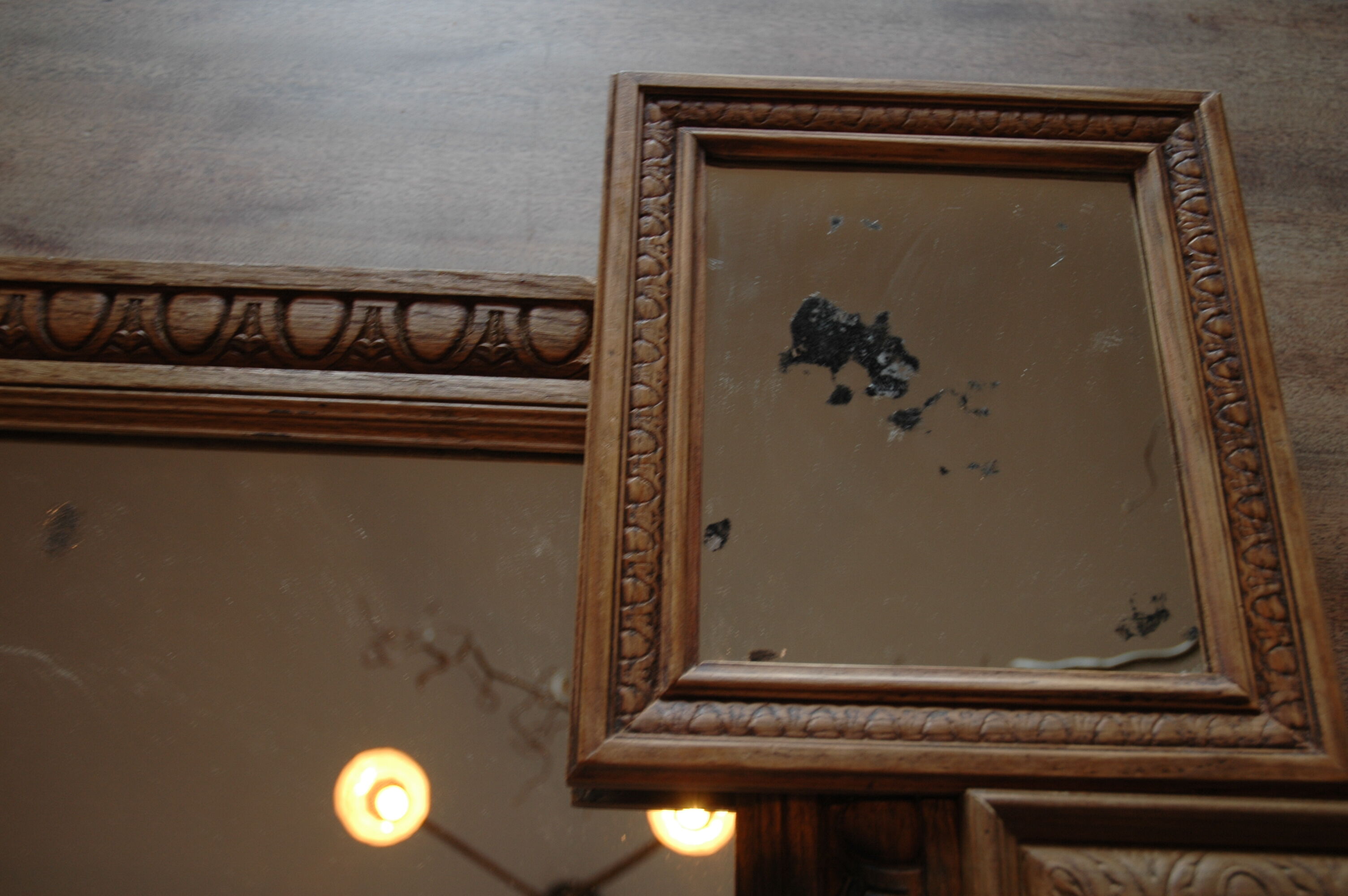 Mirror wood 40 - 66x81cm