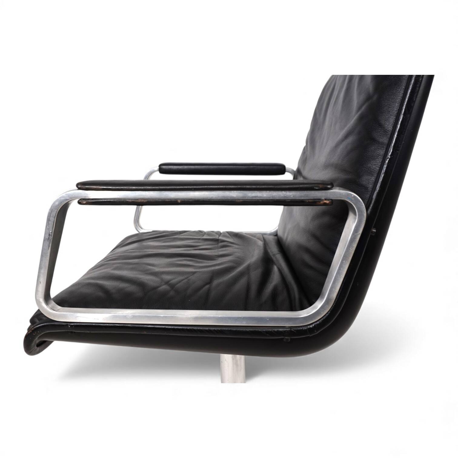 Swivel conference/dining chair in leather Wilkhahn Delta, by Delta Group, 1960