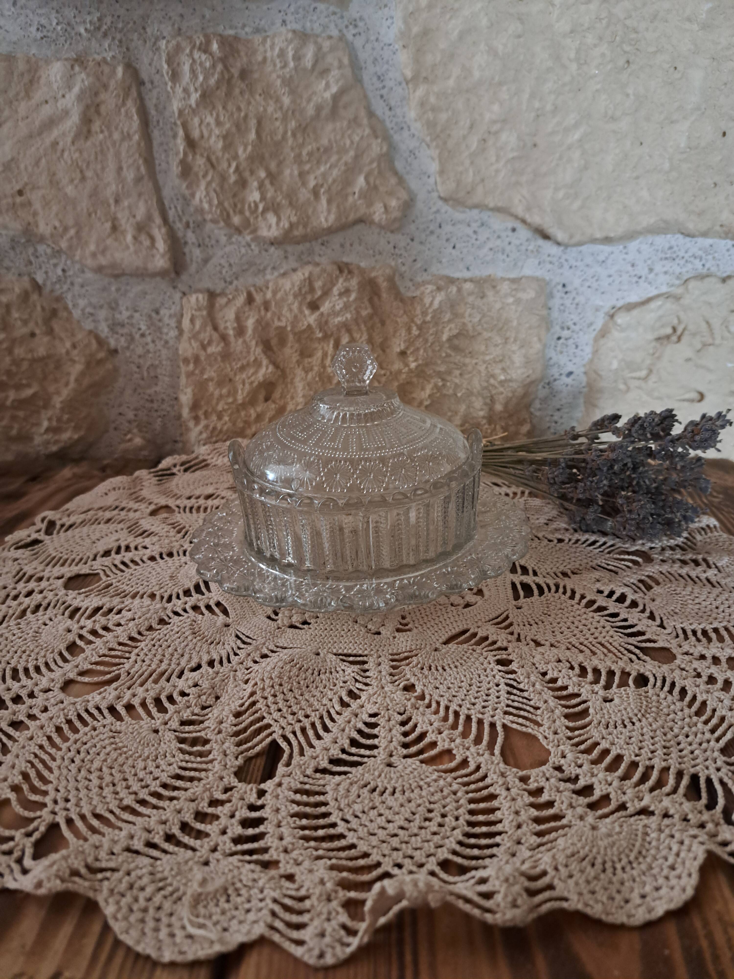 Bonbonnière sucrier sur dormant en verre