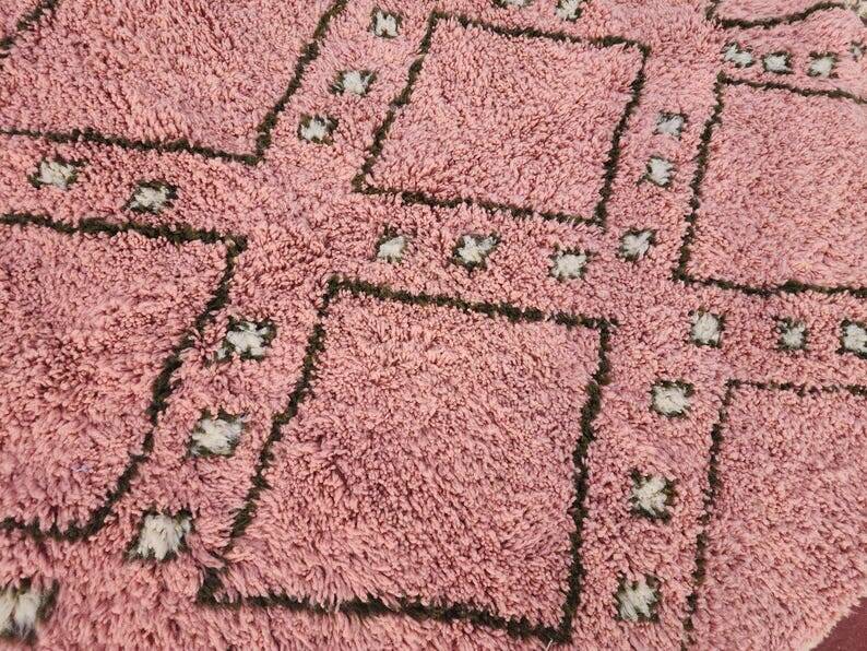Moroccan geometric rug pink 150/250cm