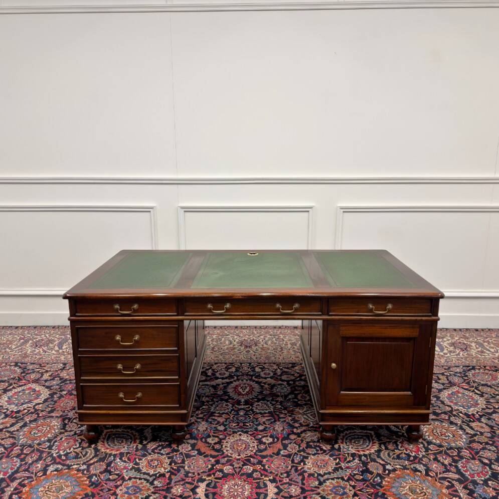 Grand bureau anglais classique