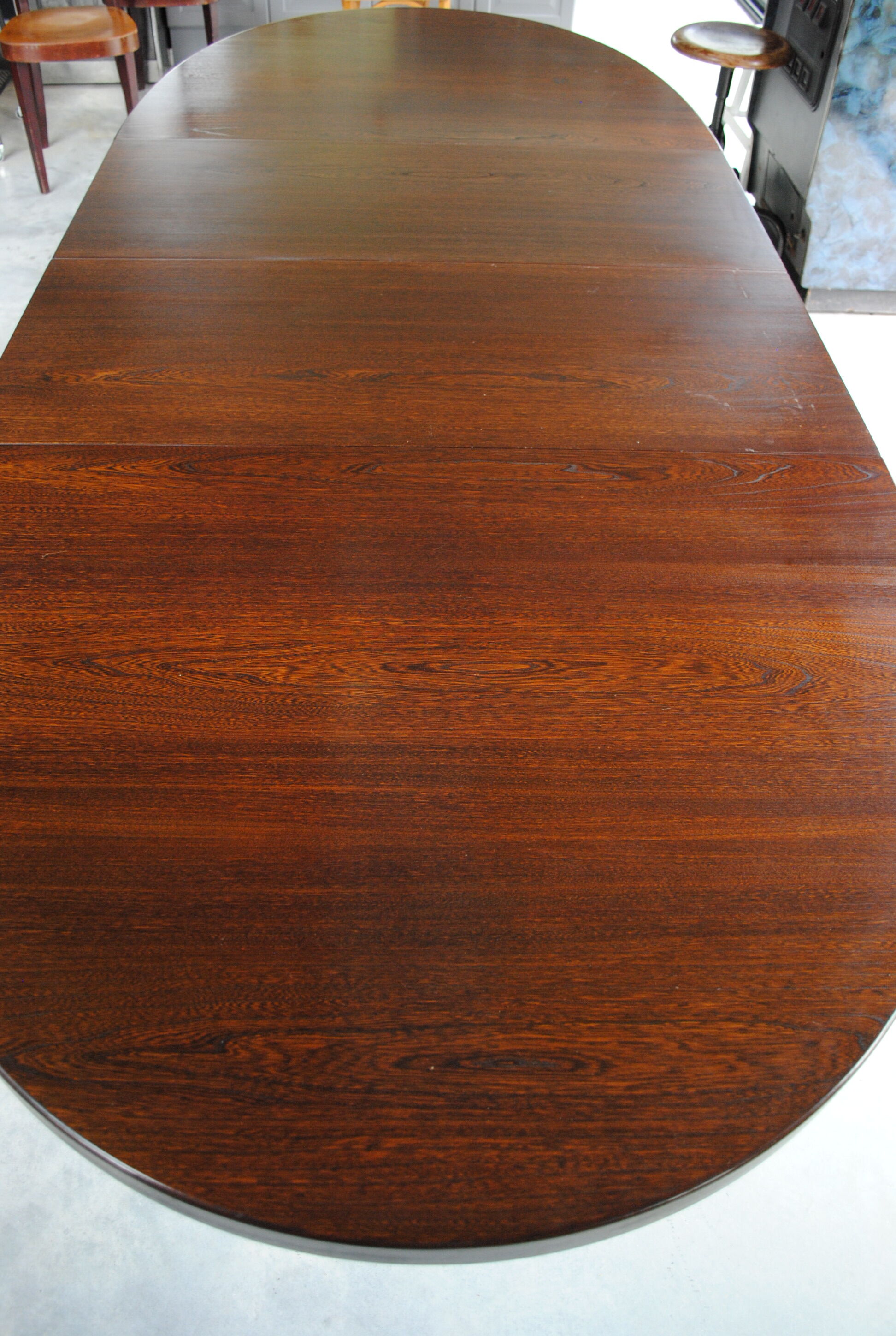 Table ovale Baumann