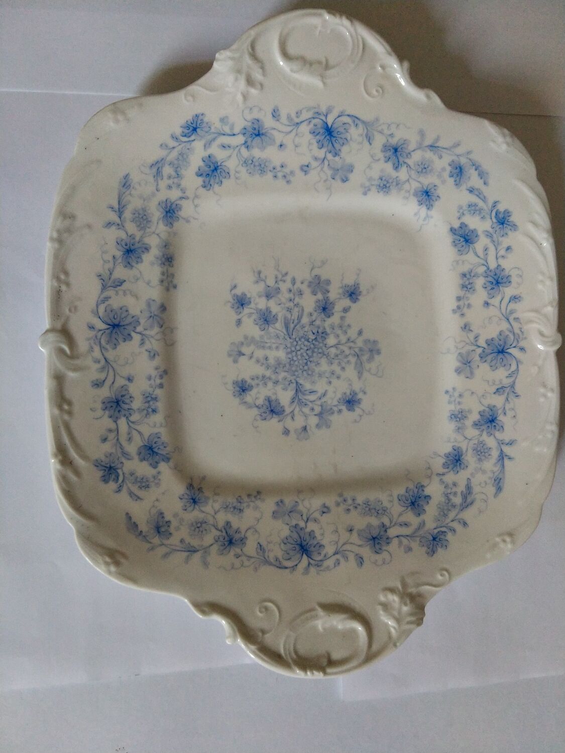 Square porcelain dish