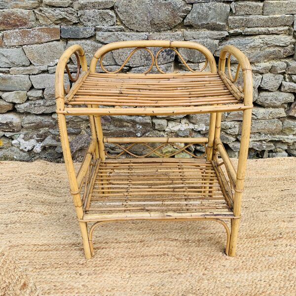 Table de chevet en rotin