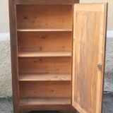Antique sideboard with 1 door