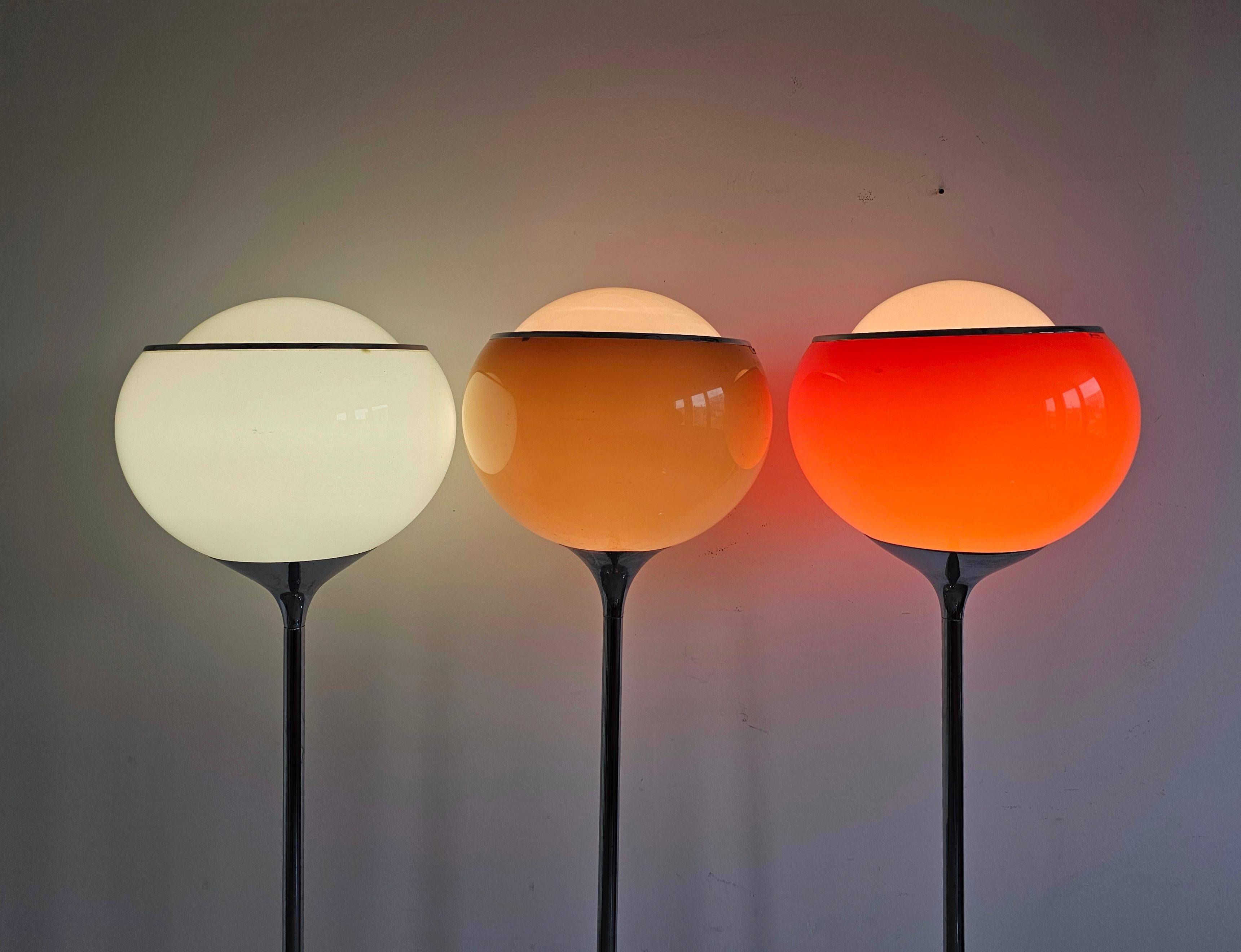 Mid-Century Floor Lamp "Flash" or "Large Bud" by Harvey Guzzini
