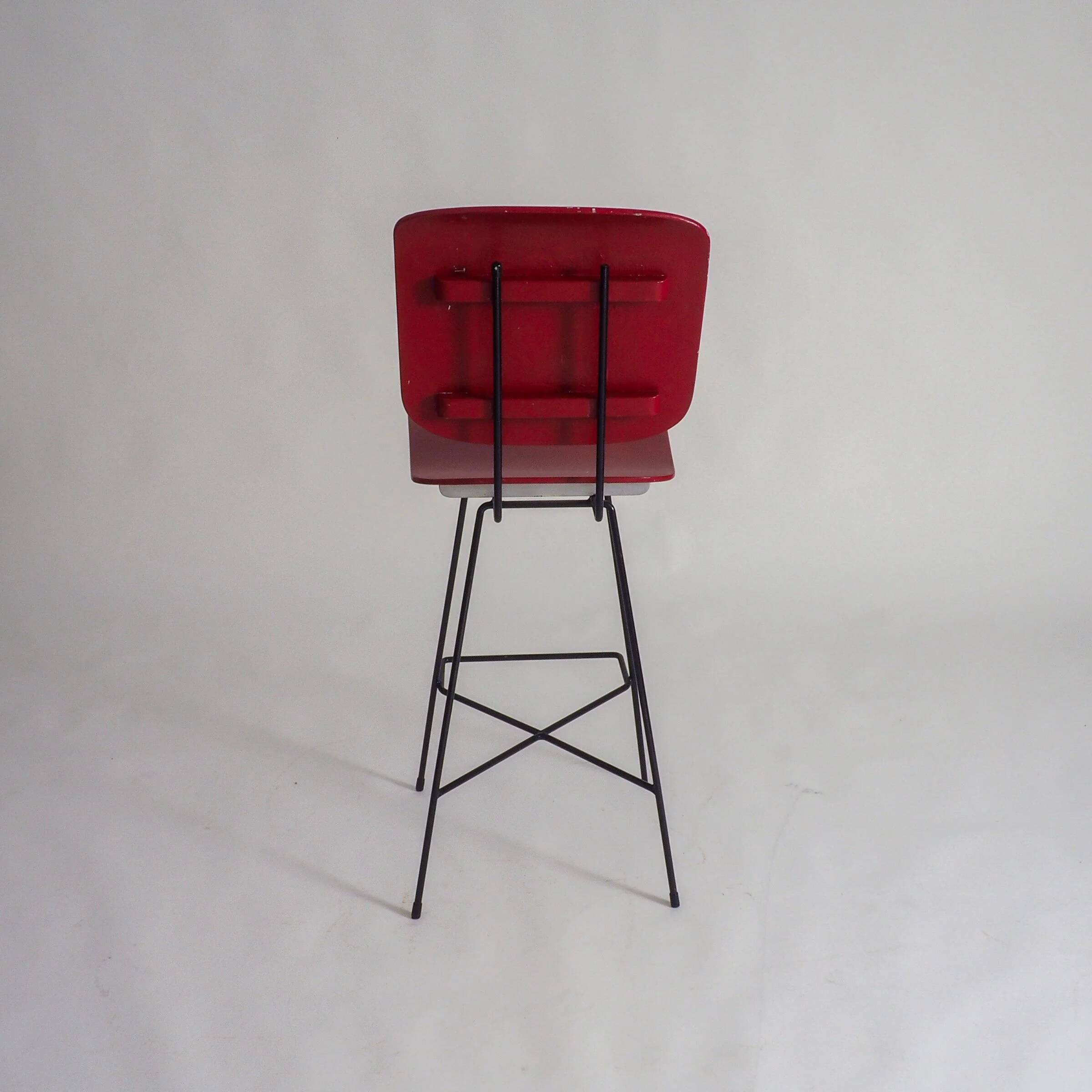 Modernist bar stool attributed to Coen De Vries for Everest