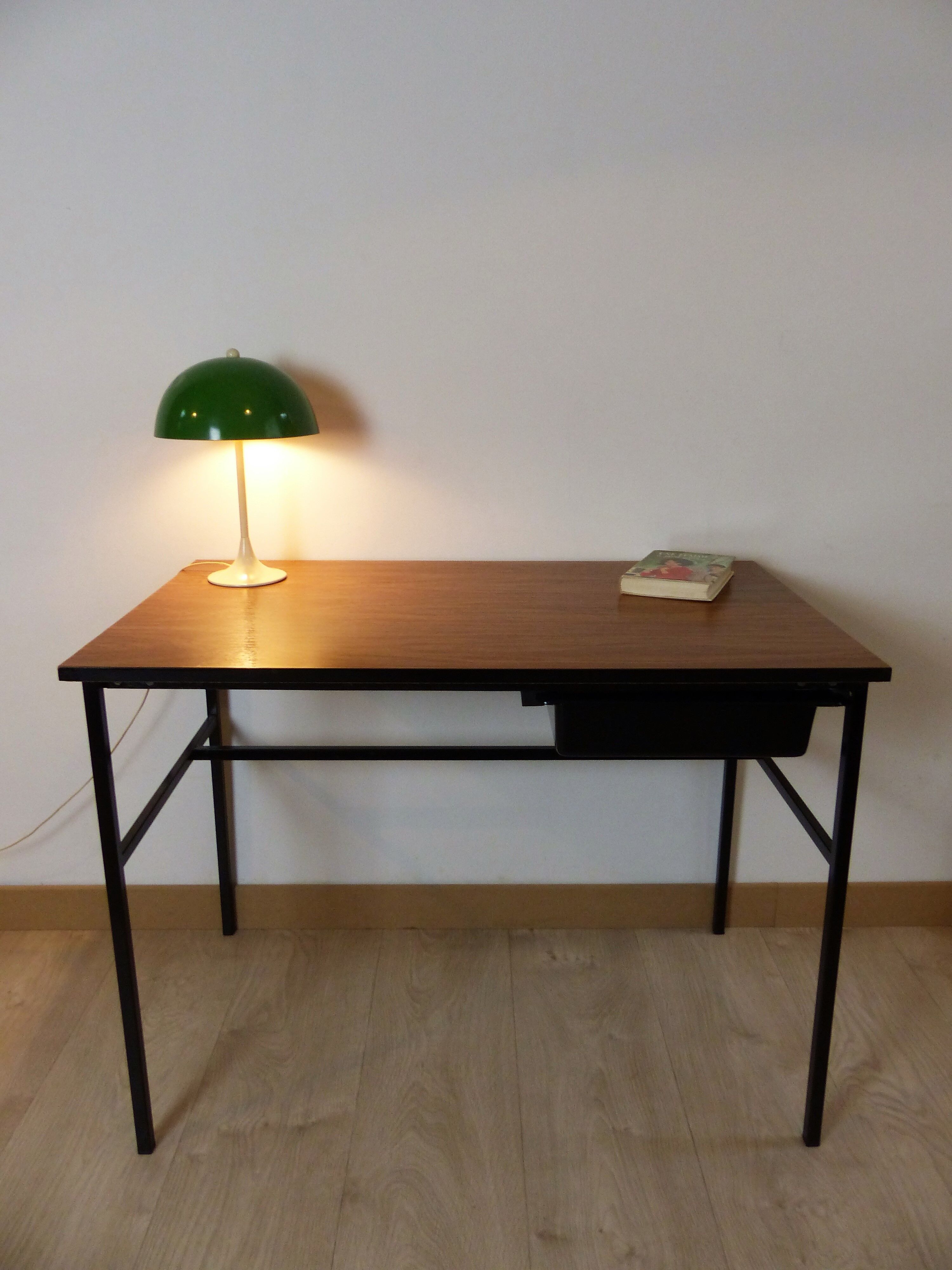 Pierre Guariche's "Junior" office for Meurop