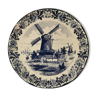 Plat en faïence delft à décor d'un moulin fin xixe début xxe diamètre 39 cm