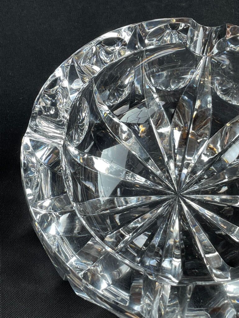 Cut crystal ashtray Saint Louis