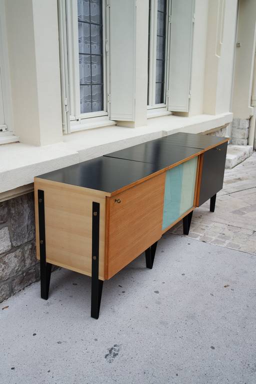 Sideboard feet metal compass