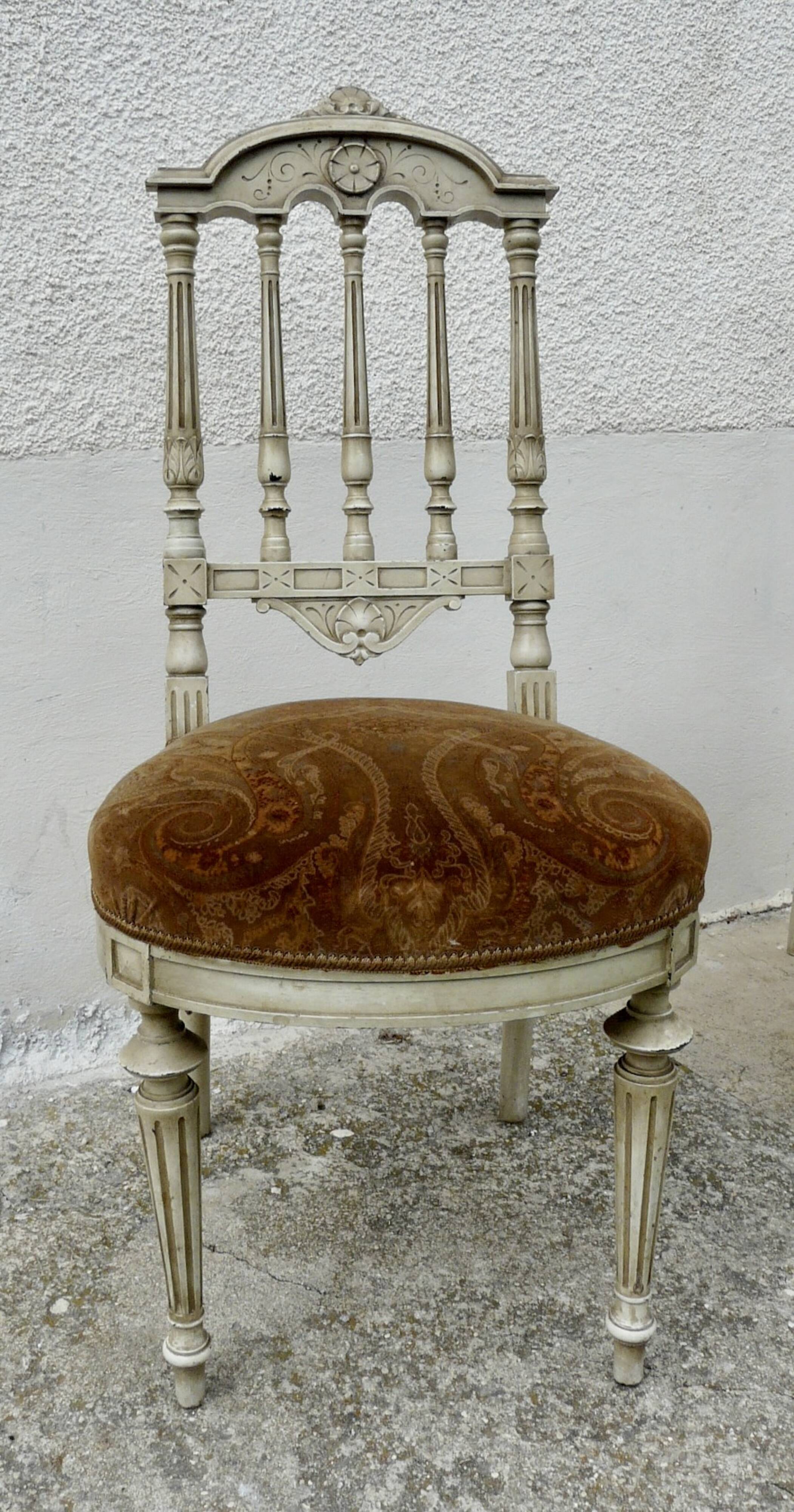 Pair of Italian chairs in lacquered wood and fabric seat
