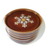 Cinq assiettes à dessert en céramique émaillée création Philippe Jenvrin