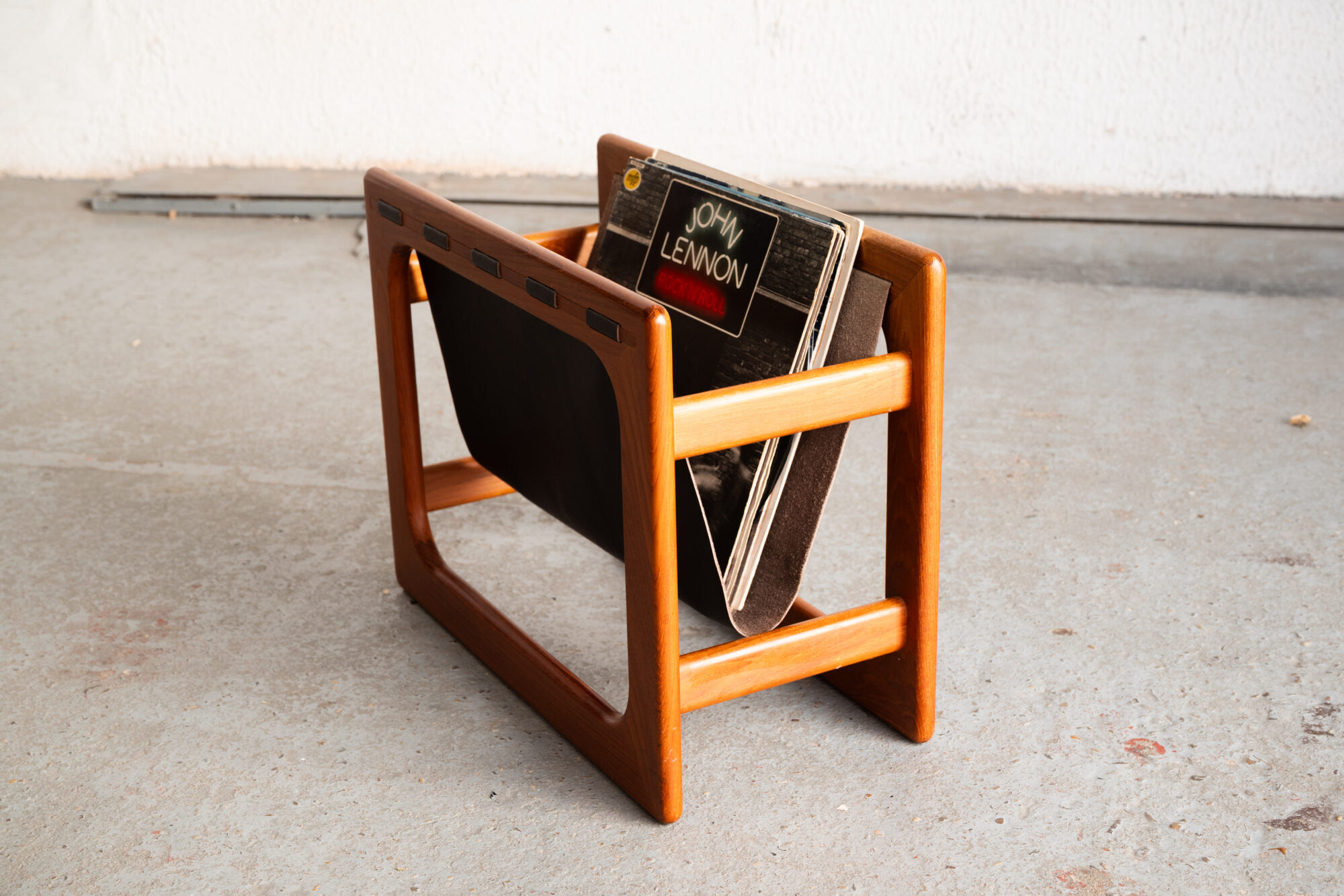 Magazine rack by Aksel Kjersgaard