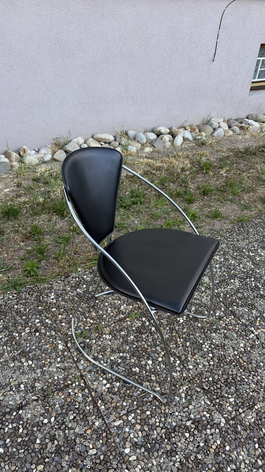 Set of 4 vintage Italian chairs, Linda de Arrben style, 1980s.