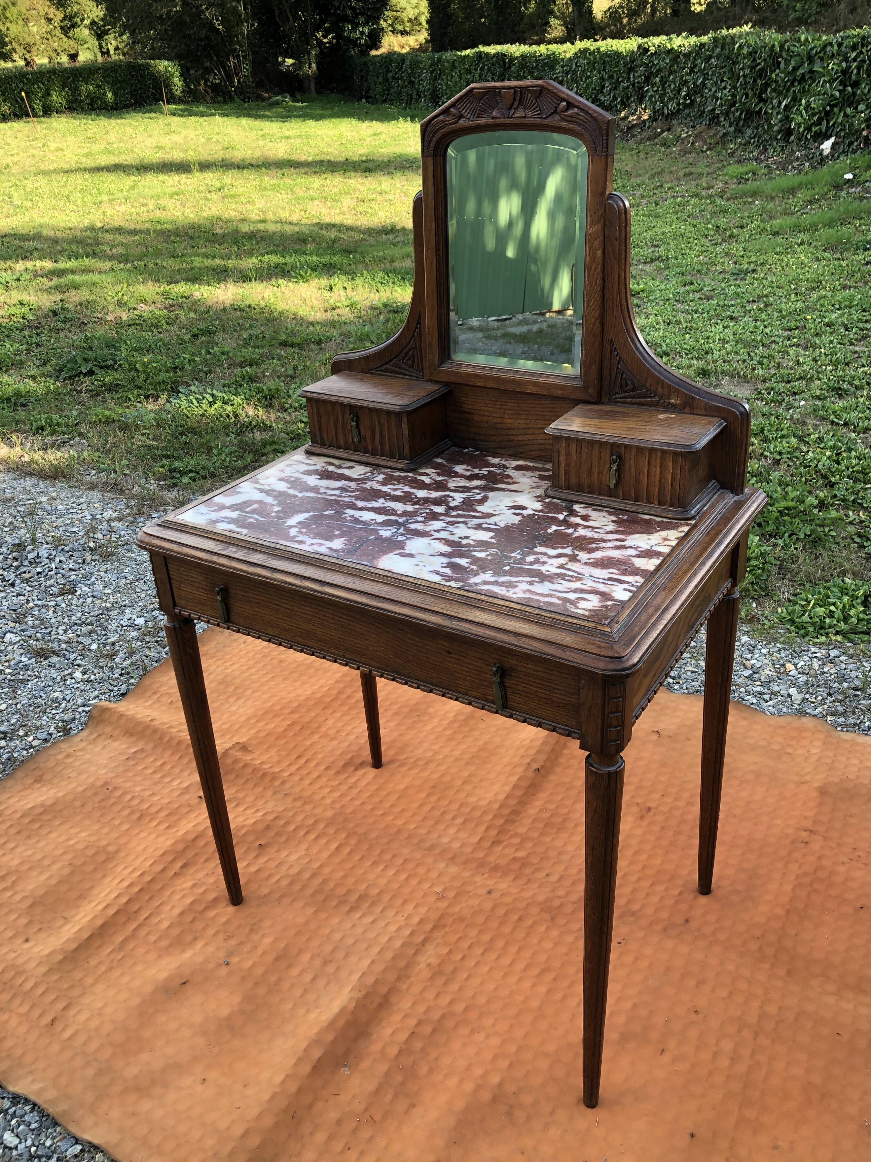 Coiffeuse vintage Rococo Art Déco en chêne massif à 3 tiroirs dessus marbre.